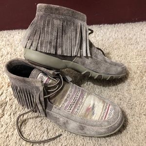 Roper Fringe Chukka Driving Mocs